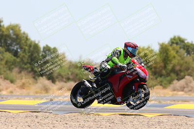 media/May-12-2024-SoCal Trackdays (Sun) [[ad755dc1f9]]/12-Turn 7 (1150am)/